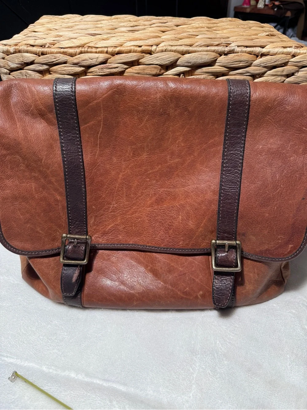 Fossil Vintage Distressed Leather Messenger Bag - Cognac Brown - Fits 15